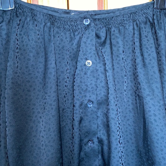 Off the Shoulder Blouse - Picture 3 of 5